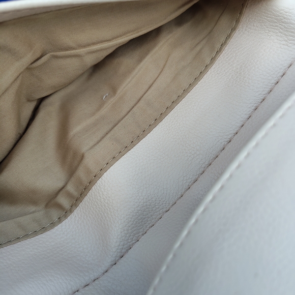 Chloe Parfums Baby Pink Leather Clutch - Picture 8 of 11